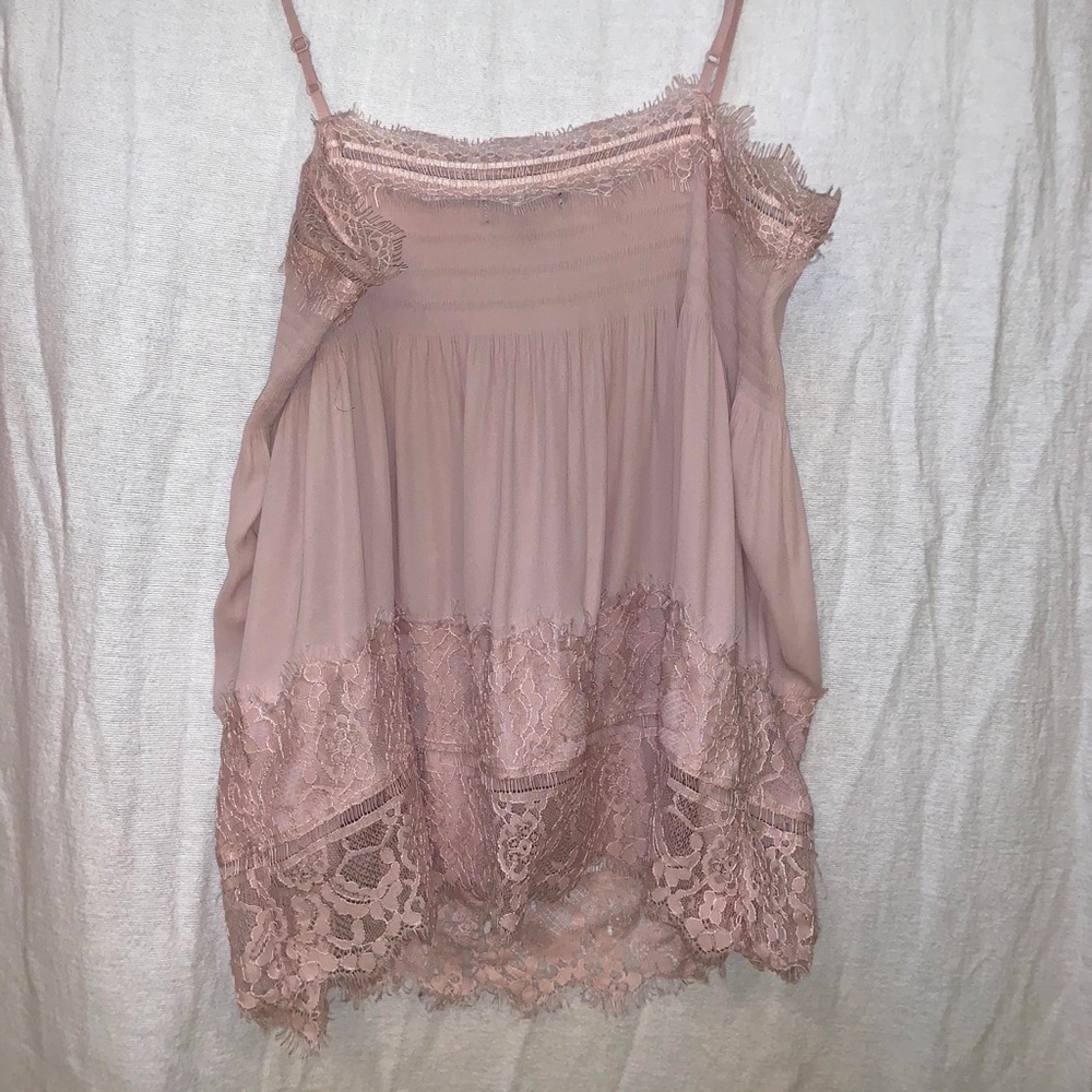 Express cute pink lace tank